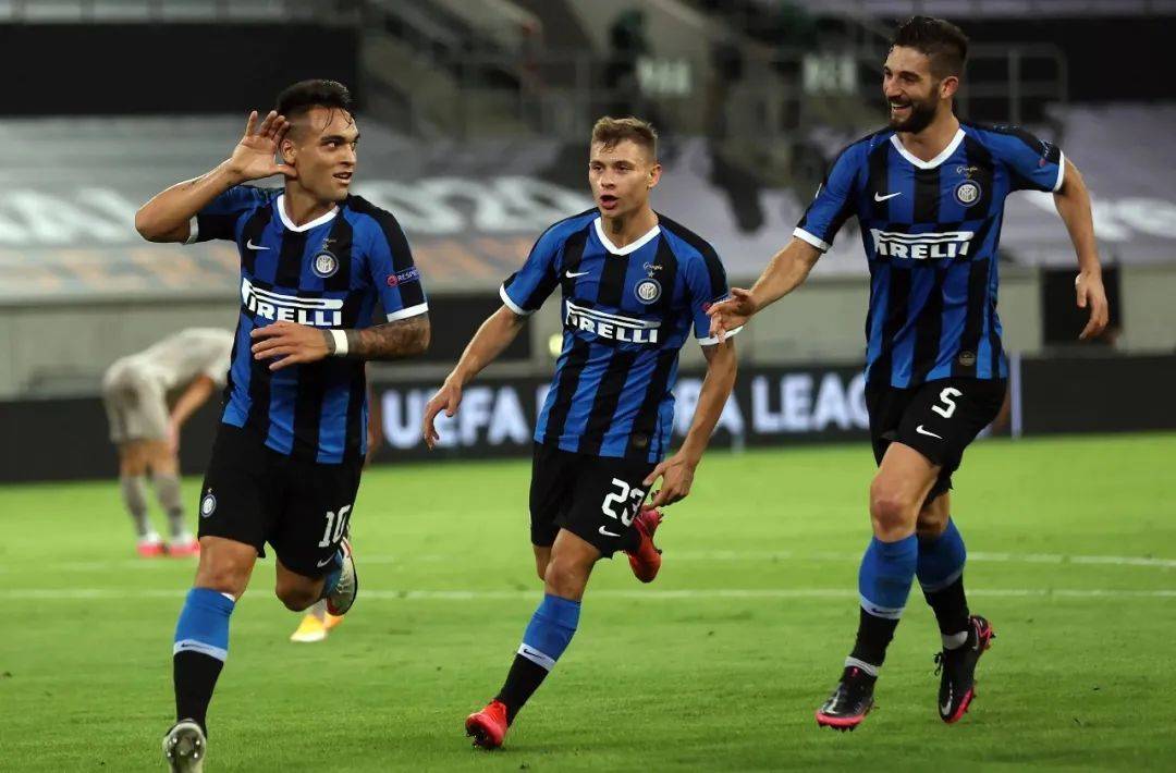 球事业的拼 球事业的拼