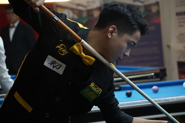 队中展现更 队中展现更