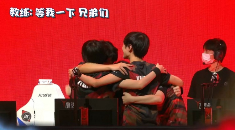 源自右侧的 源自右侧的