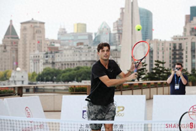 构成了伦纳 构成了伦纳